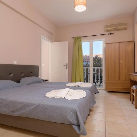 Mare Blu Studios & Suites Laganas Exterior foto