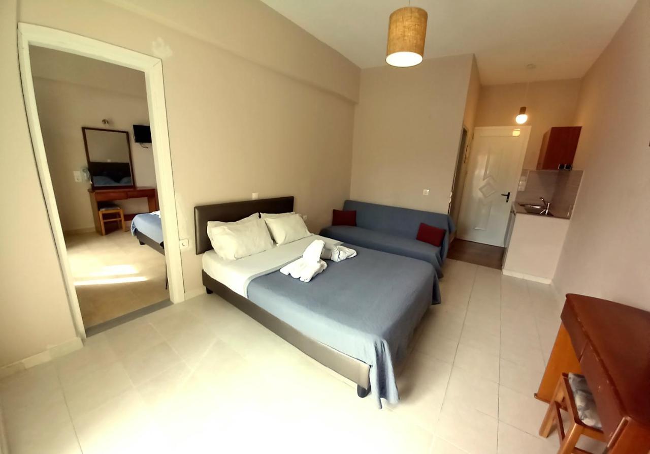 Mare Blu Studios & Suites Laganas Habitación foto